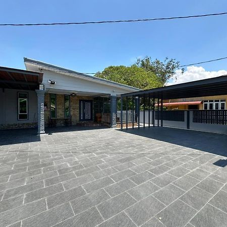 哥打巴鲁 雷恩阿沙法旅馆酒店 外观 照片